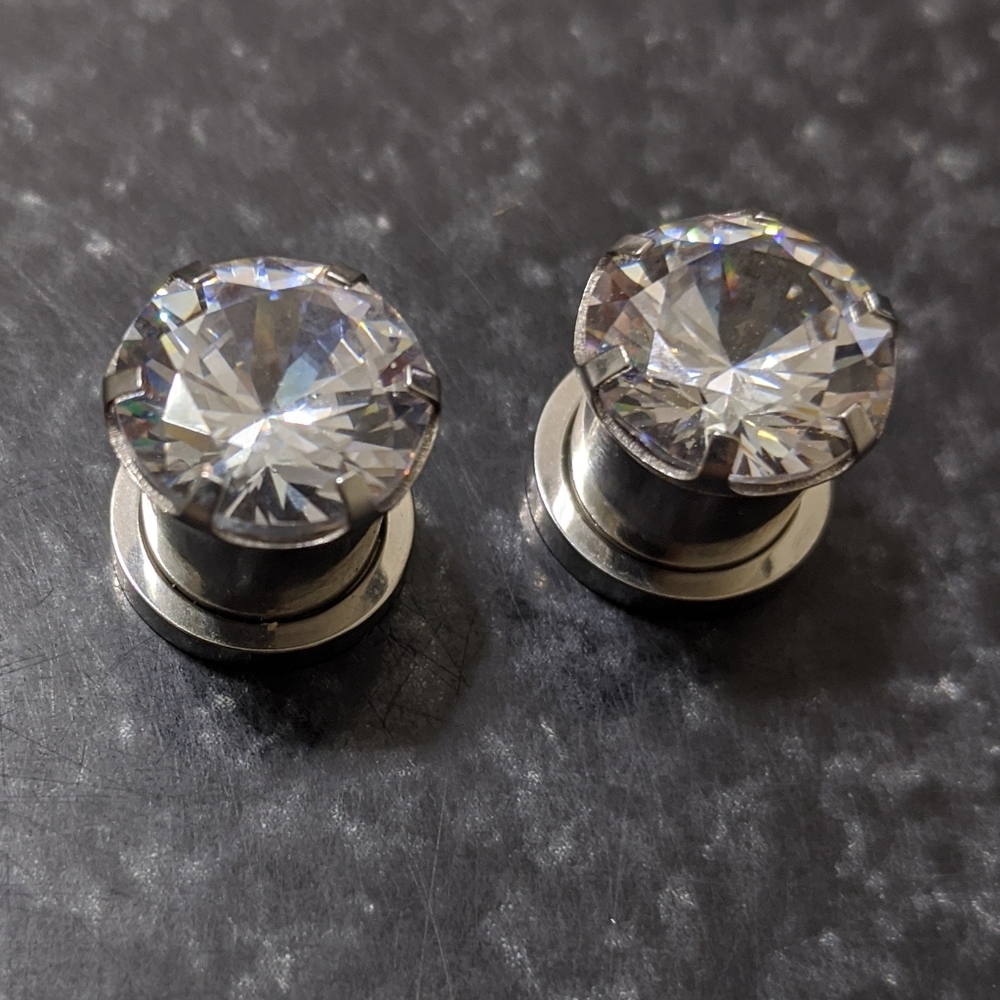 💎 Never worn CZ plugs 00g/10mm 💎